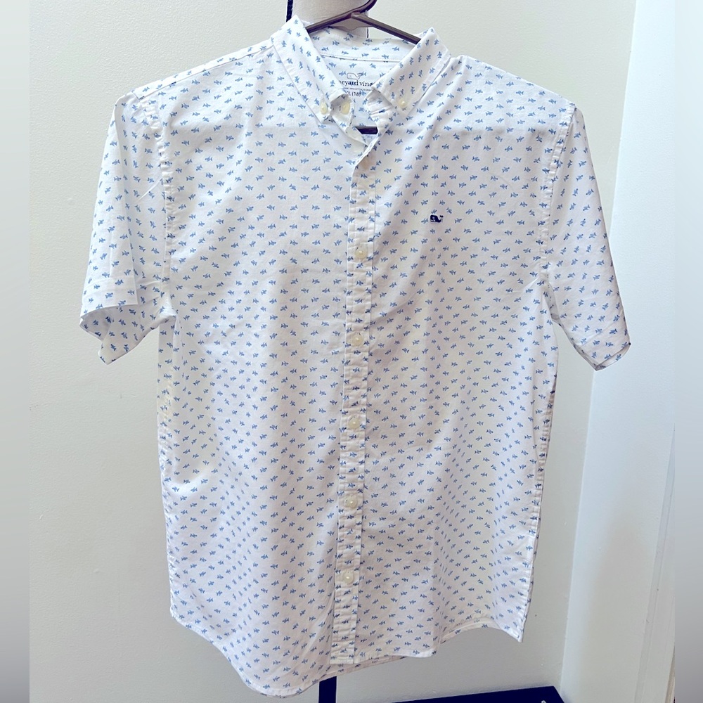 Vineyard Vines Boys’ Fish Patterned Shirt, Gently Used, Size Xl(18)